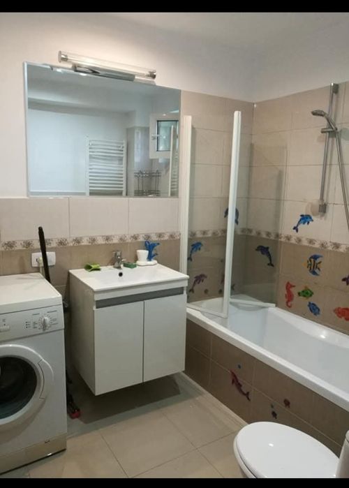 Închiriez apartament 3 camere, str Moldovei,  bl 28, et 3. (cart. Tudor)