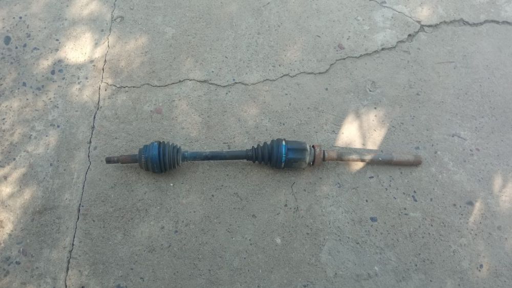 Наружняя внутренняя и привод тойота