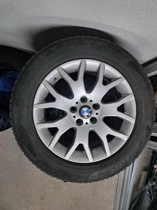 Зимни колела на BMW X5 F15 225/45R18 Pirelli