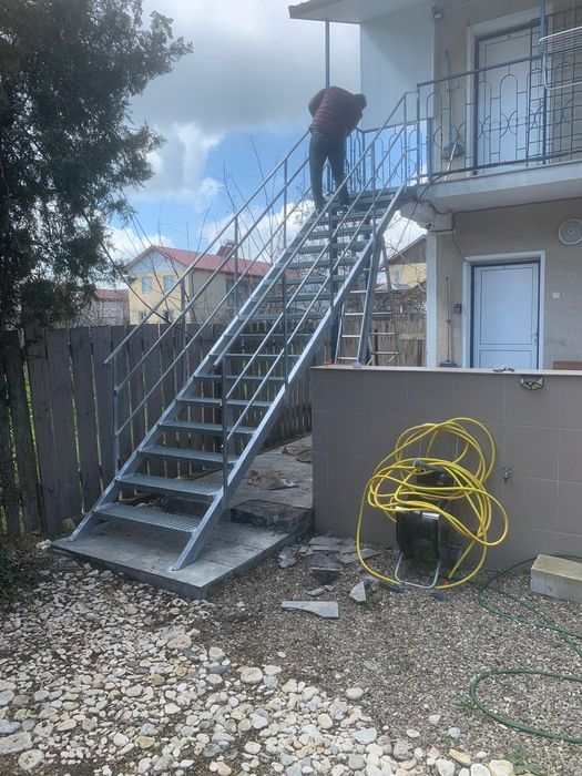 Confecționăm scări / scara metalice zincata pt casa, beci și incendiu