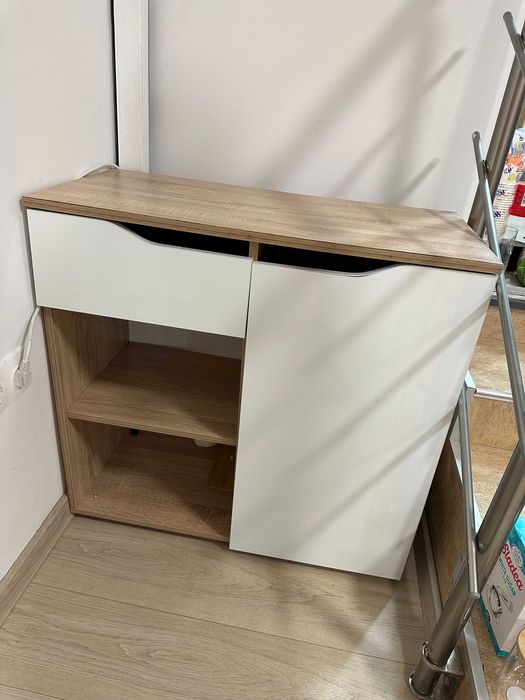 Скрин – дъб / бял гланц