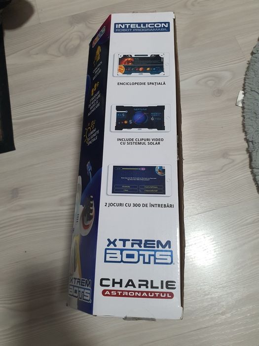 Charlie Astronautul Robot Interactiv XtremBots