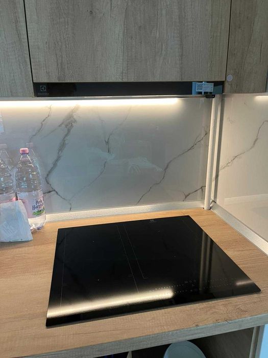 Plita electrica incorporabila noua