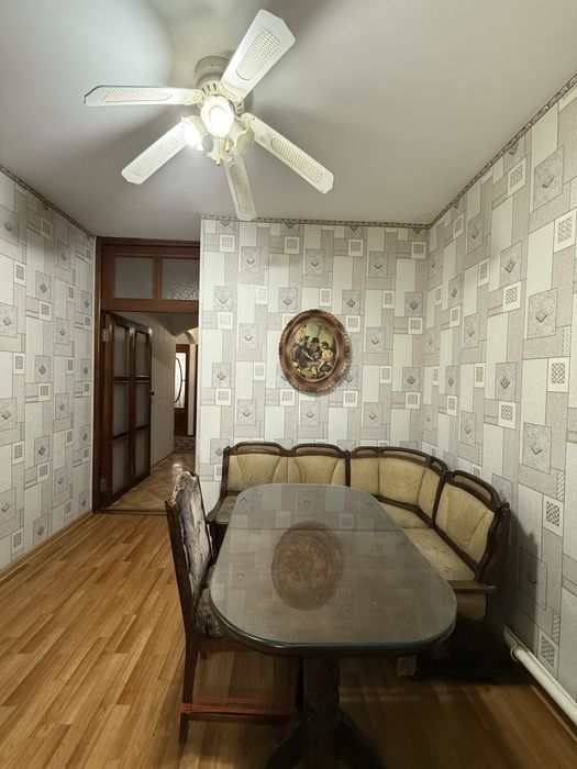 5 комн/1/5 на КАРАСУ -2 напротив Академии