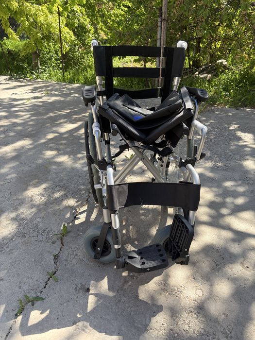 Инвалидная коляска