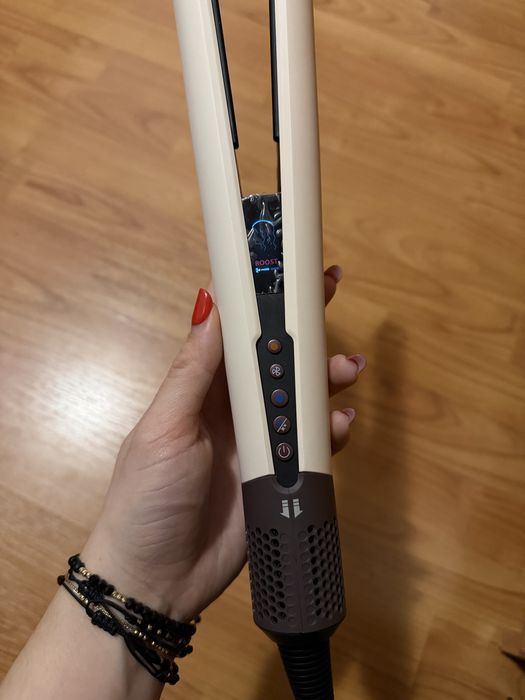 Placa de indreptat parul Dyson