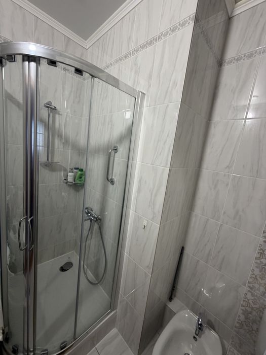 Продам душевую кабину