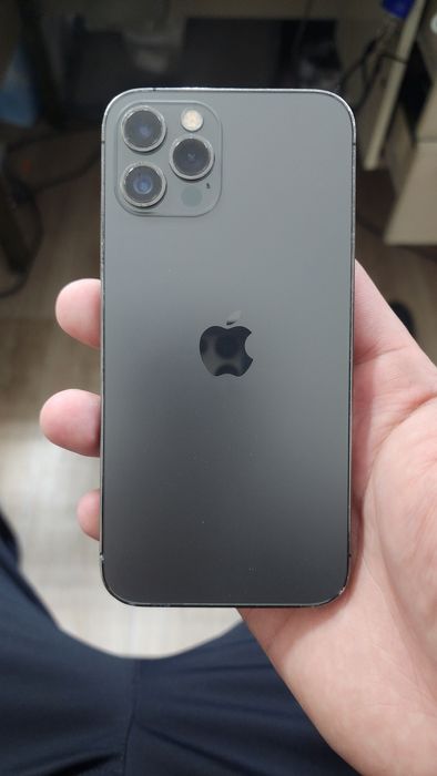 IPhone 12 про 256гб