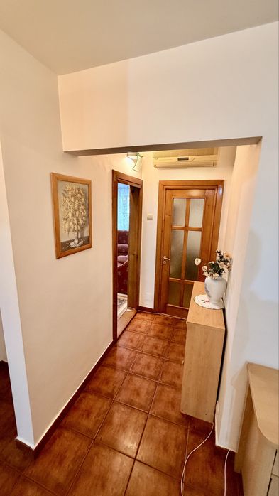 Apartament 2 camere  inchiriere Piata/Centru/Liceu Cuza/ Scoli  spatiu comercial sau locuit