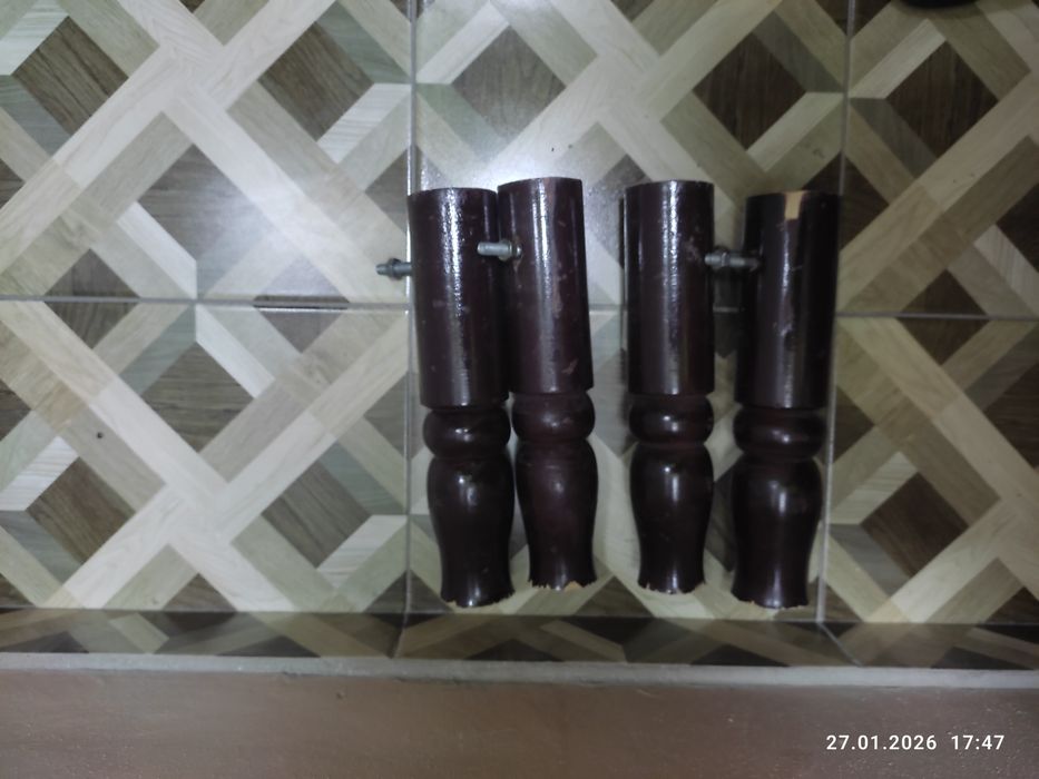 Stol sotiladi srochna