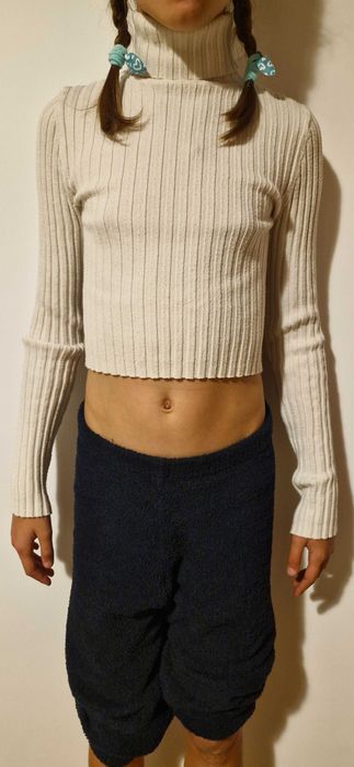 Pulover scurt cu maneci lungi Bershka XS