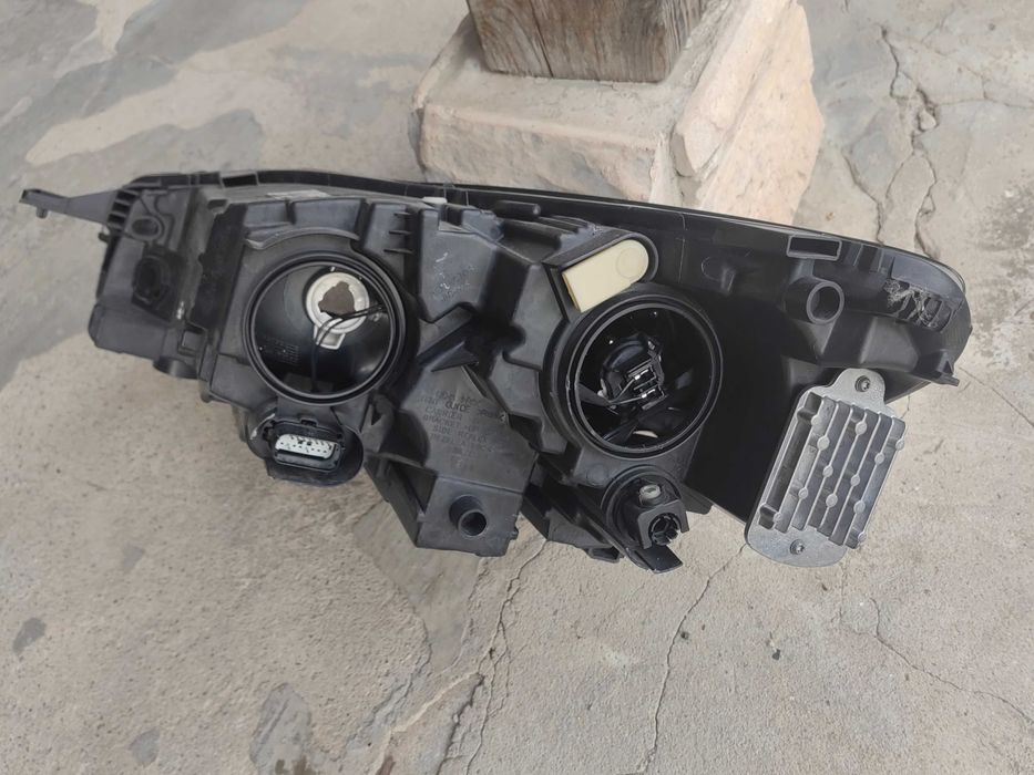 Фар Ford Kuga H7 десен / Фар Форд Куга Оригинален