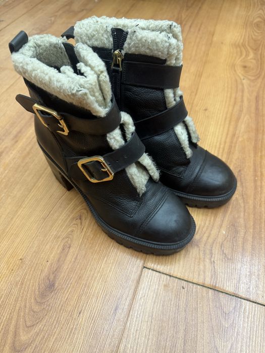 Продам кожанные ботинки зима стильные размер 37