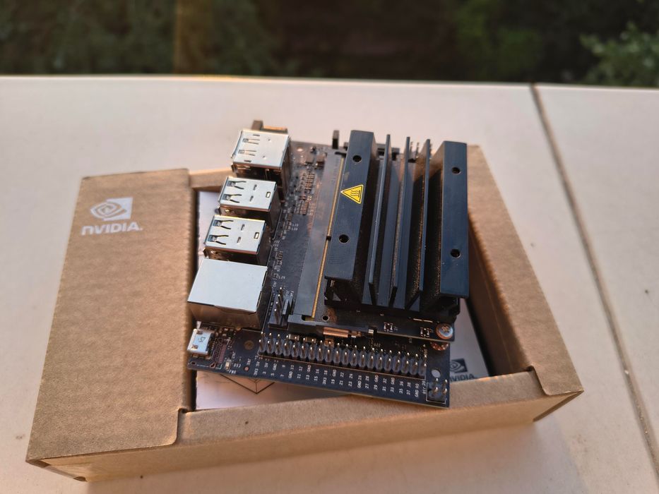 Nvidia Jetson Nano DevKit + Fan + Adapter