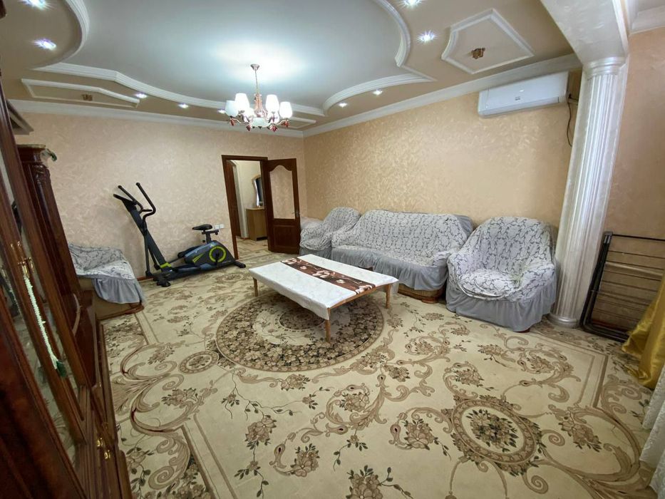 Sheriklikga student qiz olamiz