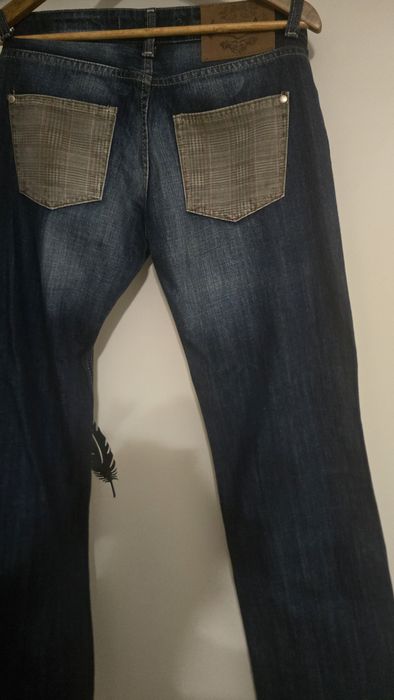 Дънки-чисто нови дънки