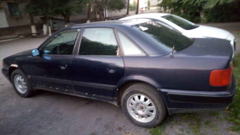 Ауди 100 с 4 год 1992