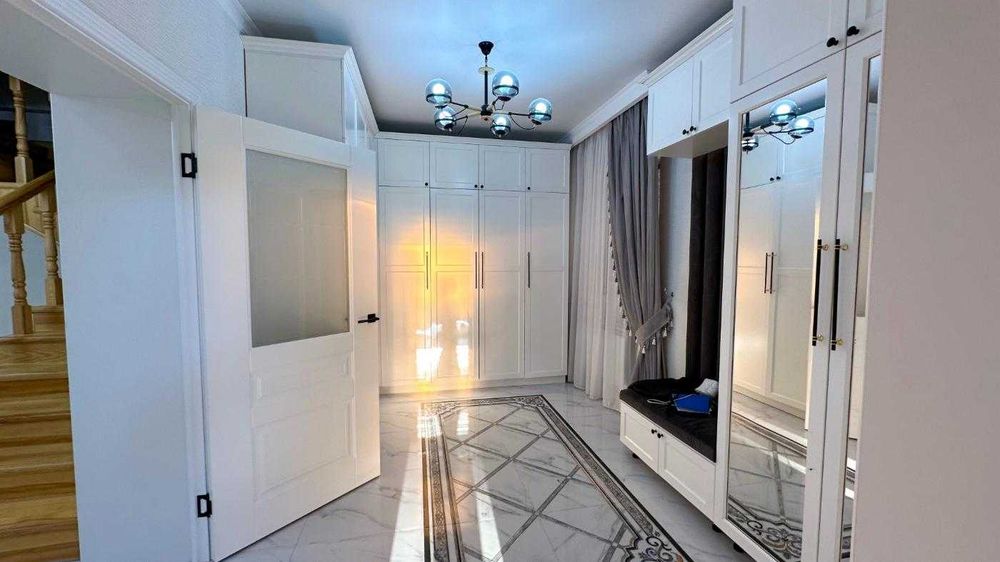 Продается дом в Восточном мкр Константин империя