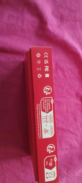 Vând MP3 de 64 GB de înaltă rezoluție nou cu egalizator redă 25 ore