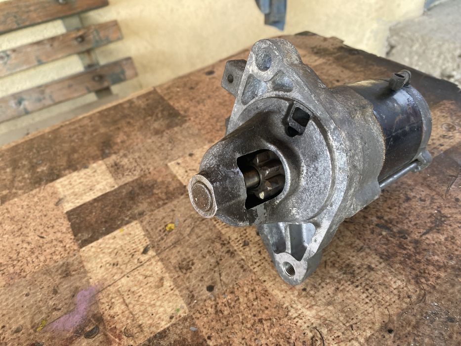 Стартер за тойота ярис 1.0 2007 година