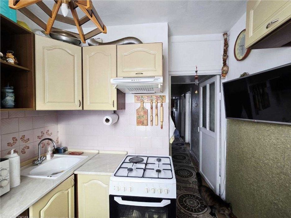 Продам просторную трешку