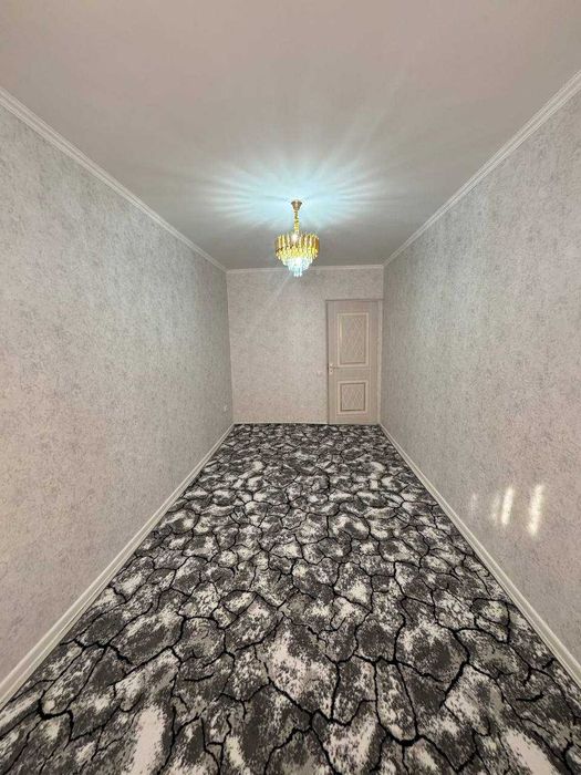 2 хоналик квартира 2-каватдан сотилади.Ор: Горгаз,Кафе Бахор