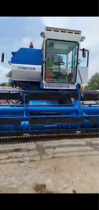 Продам комбайн Енисей 1200