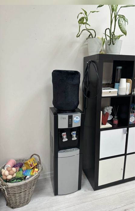 Продается чехол на бутыль 19 литров