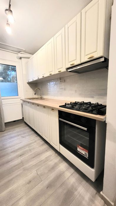 2 camere piața Astra, Renovat