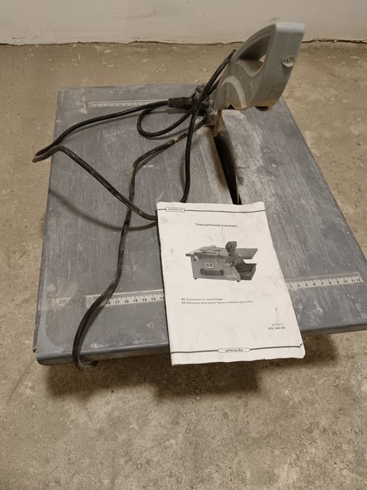 Электрический плиткорез для плитки, кафеля.