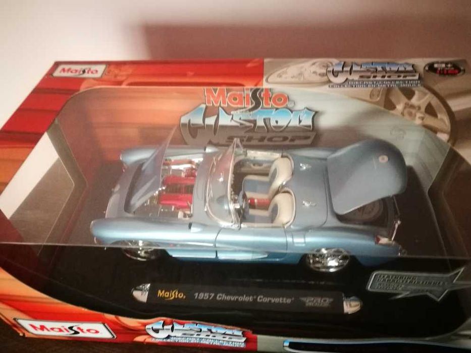 Метална количка 1:18 - Chevrolet Corvete 1957  , Maisto- Нова