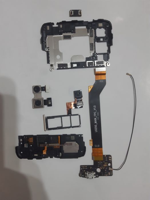 Продам Xiaomi redmi S2 на запчасти