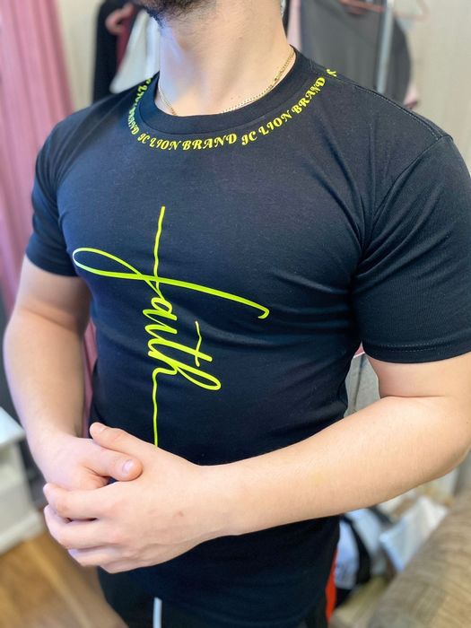 Мъжки тениски във всякакъв размер