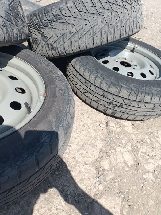 Продам комплект колес