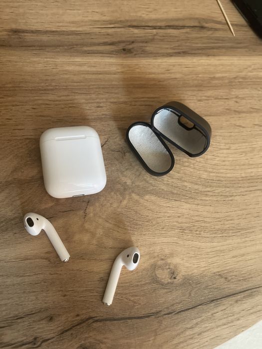 Airpods продается