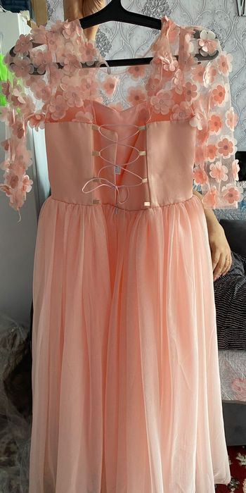 Продам платье красивое