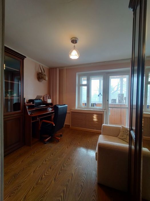 Продаётся 4х комнатная квартира