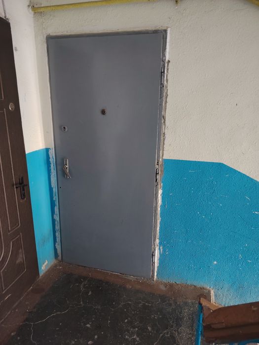 Продам дверь железная