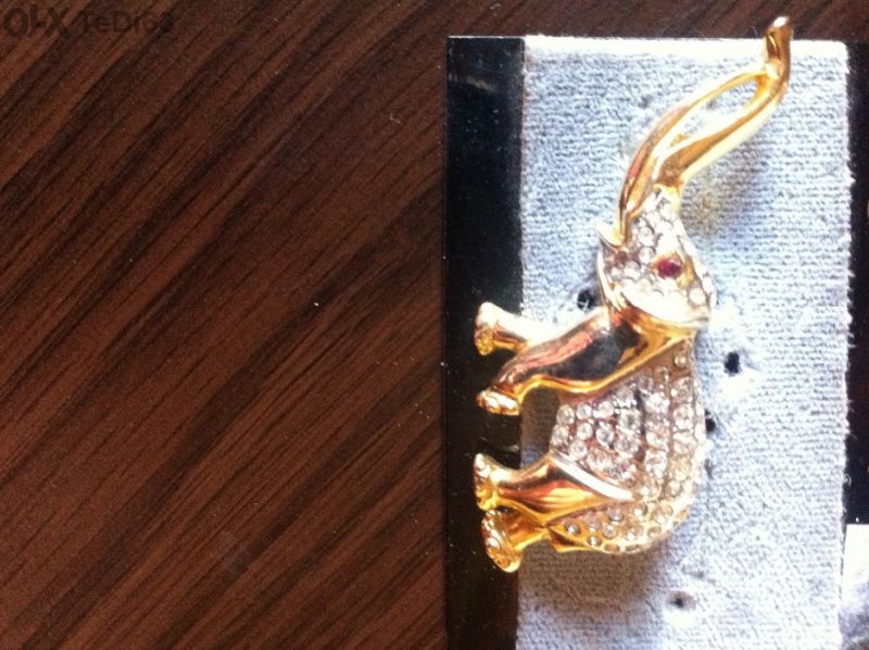 Брошки от Италия