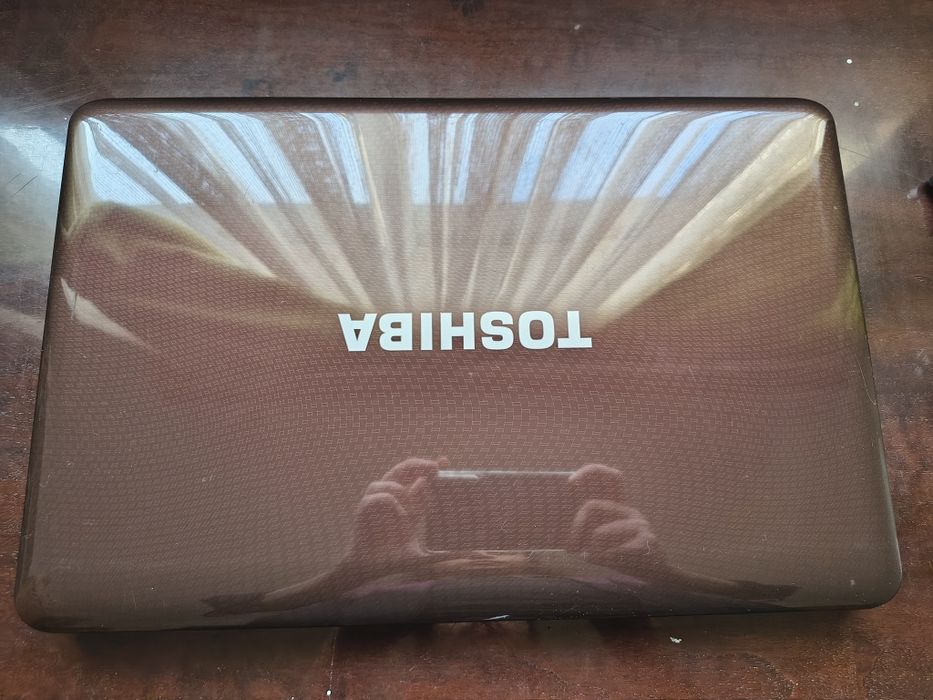 Laptop Toshiba Satelite L655