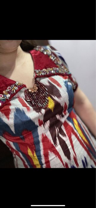 Milliy libos adras matosidan