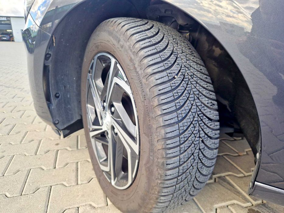 Hyundai i30 Fastback Mildhybrid Highway