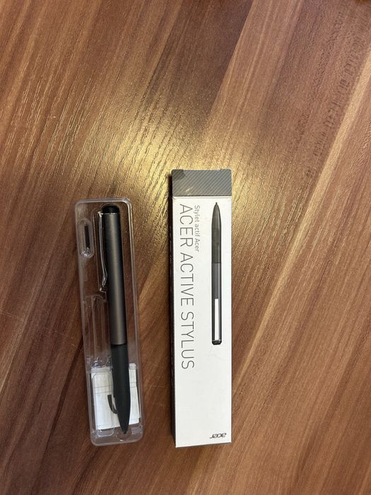 Гибридный планшет ACER