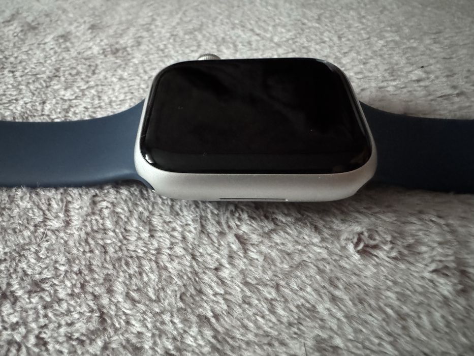 Vand Apple watch  seria 9 argintiu Gps 45 mm