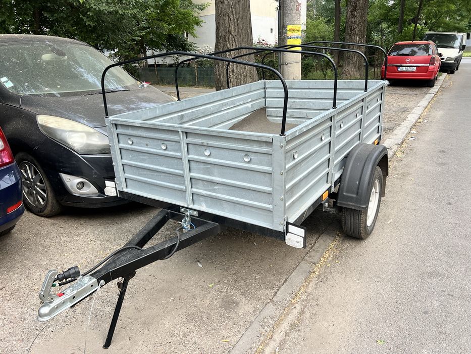 Inchiriez remorca 750kg basculabila