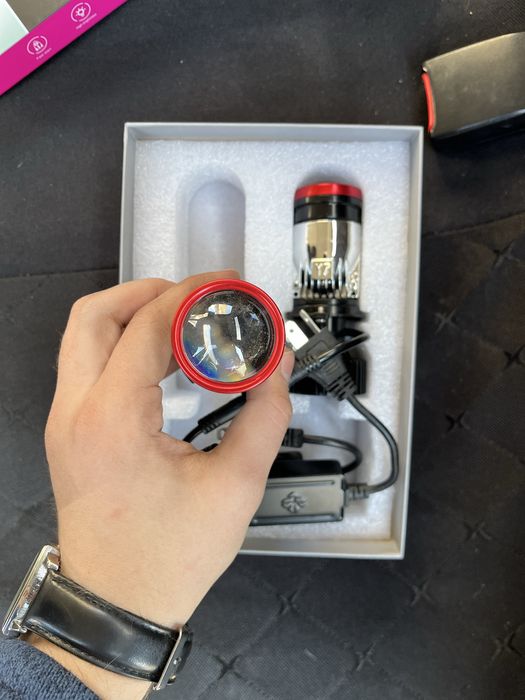 Лед фары 4H новые