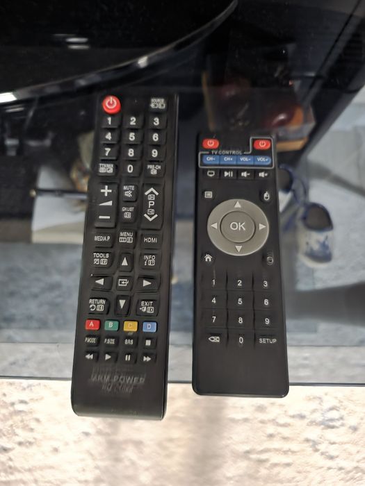 Продам телевизор самсунг