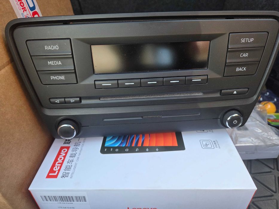 Radio CD cu MP3 Skoda Octavia 3 - 5E0035875 / A2C86238601