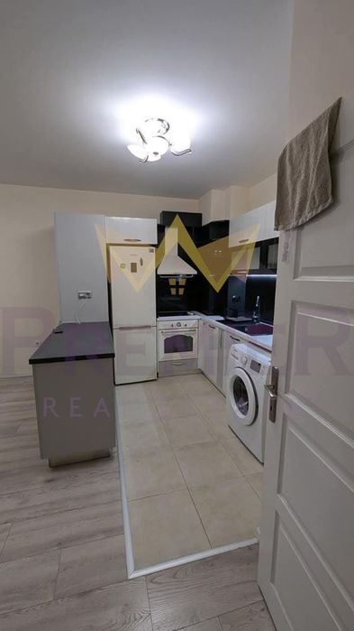 Дава се под наем Тристаен апартамент в Варна, Възраждане 1 - 70 кв.м за 561 € - Снимка #1