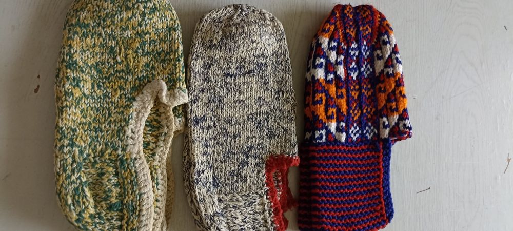 Рубашка детская на мальчика,  тапочки и следки вязаные, все новое